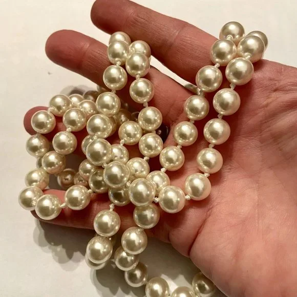 Vintage RMN Faux Pearl Necklace - Picture 6 of 7